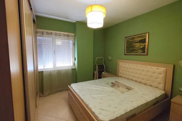 Shtepi me qera Apartament ne Tirane, 2+1, Mobilimi E mobiluar, Pagesa 70,000  Leke.