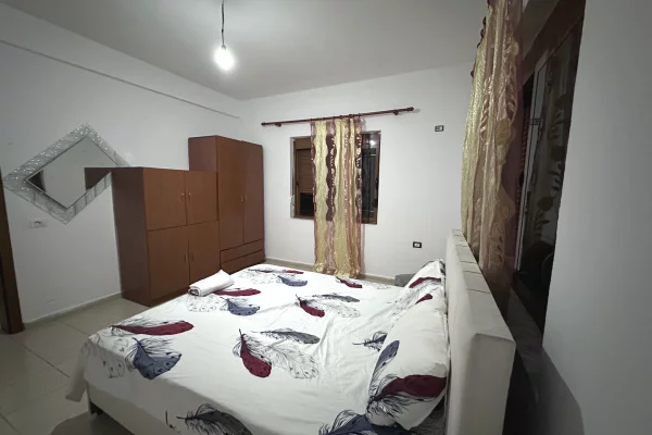 Shtepi me qera 1+1 ne Tirane - 300 Euro