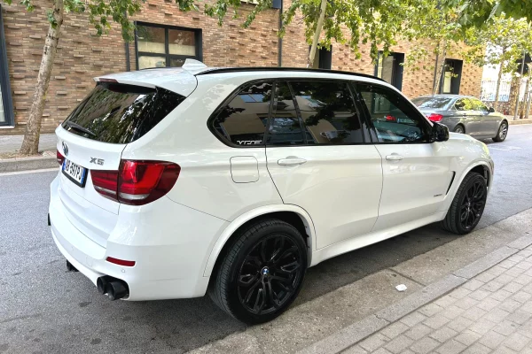 Cars for sale in Tirana, BMW, 2014 gasoline-gas,Kambio Steptronic-Tiptronic Payment 63,000  Euro.