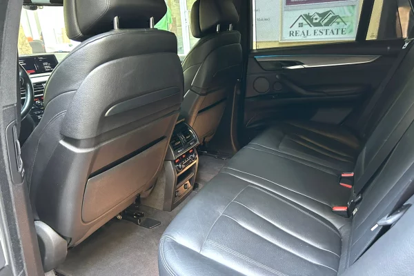 Cars for sale in Tirana, BMW, 2014 gasoline-gas,Kambio Steptronic-Tiptronic Payment 63,000  Euro.