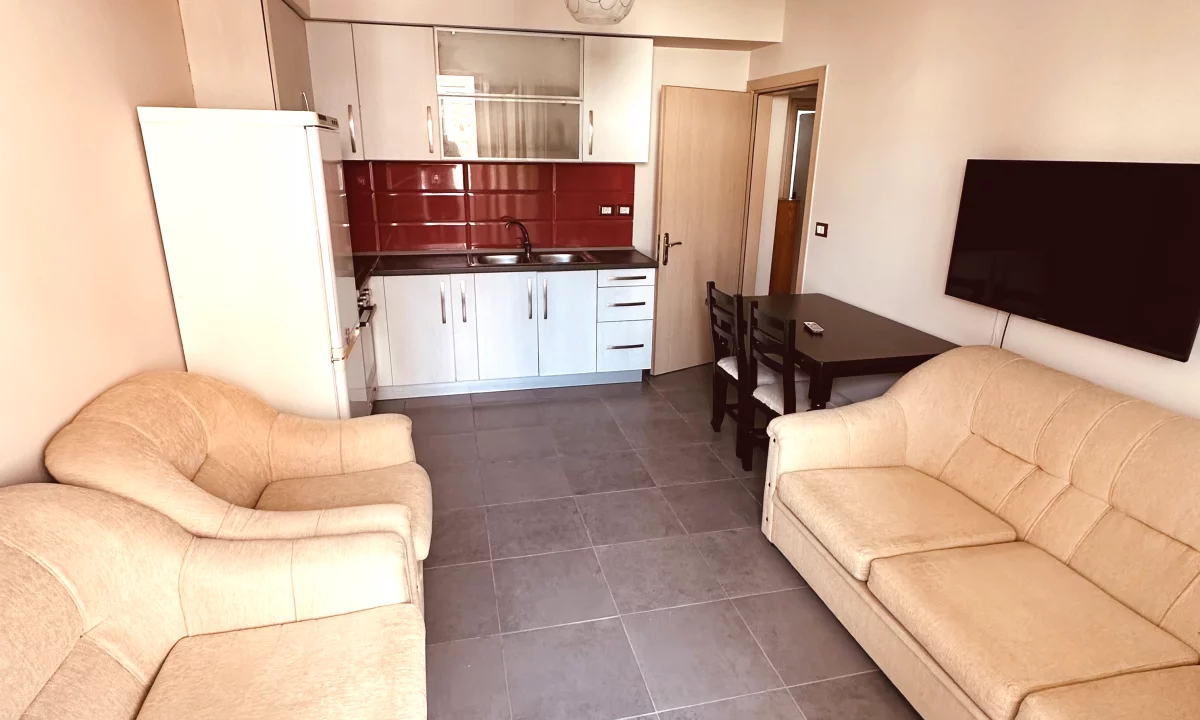 Shtepi me qera Apartament ne Tirane, 1+1, Mobilimi E mobiluar, Pagesa 45,000  Leke.