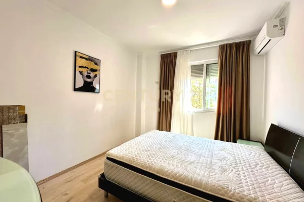 Shtepi me qera Apartament ne Tirane, 2+1, Mobilimi E mobiluar, Pagesa 800  Euro.