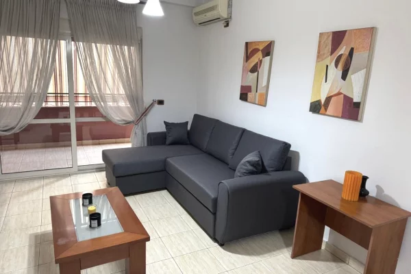 Tek Kristali Kodra Diellit jepet me qera apartament 1+1 direkt tek Big Market!