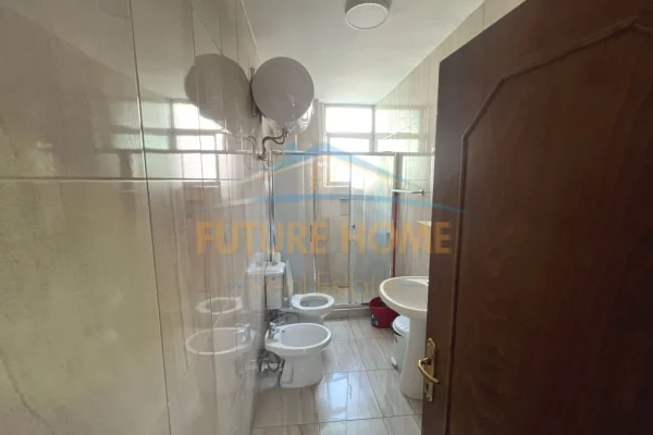 Qira, Apartament 2+1, Komuna e Parisit, Tiranë.