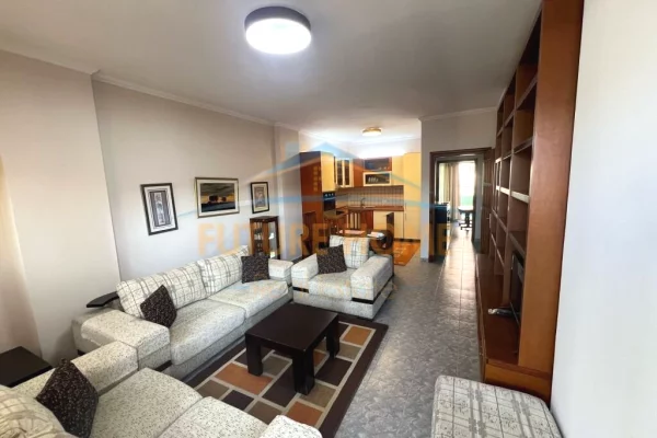 Shtepi me qera Apartament ne Tirane, 2+1, Mobilimi E mobiluar, Pagesa 600  Euro.