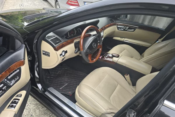 Makina ne shitje ne Tirane, Mercedes-Benz, 2011 gasoline-gas,Kambio Automatik Pagesa 13,000  Euro.