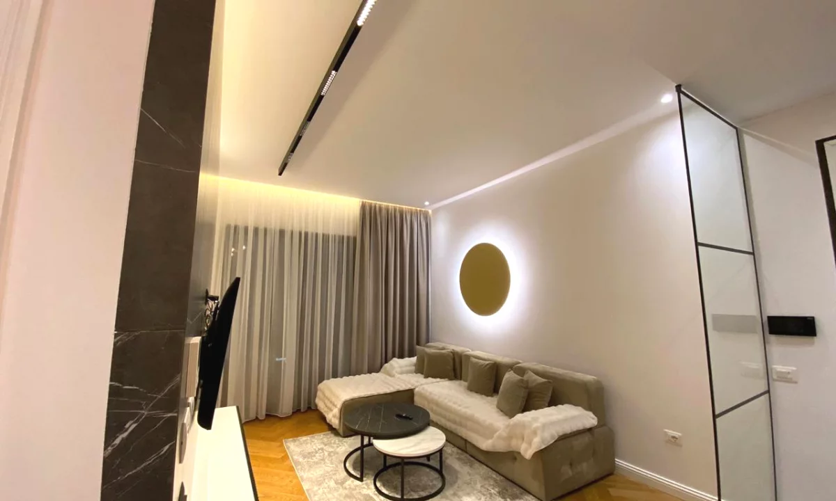 Shtepi me qera Apartament ne Tirane, 1+1, Mobilimi E mobiluar, Pagesa 1,200  Euro.