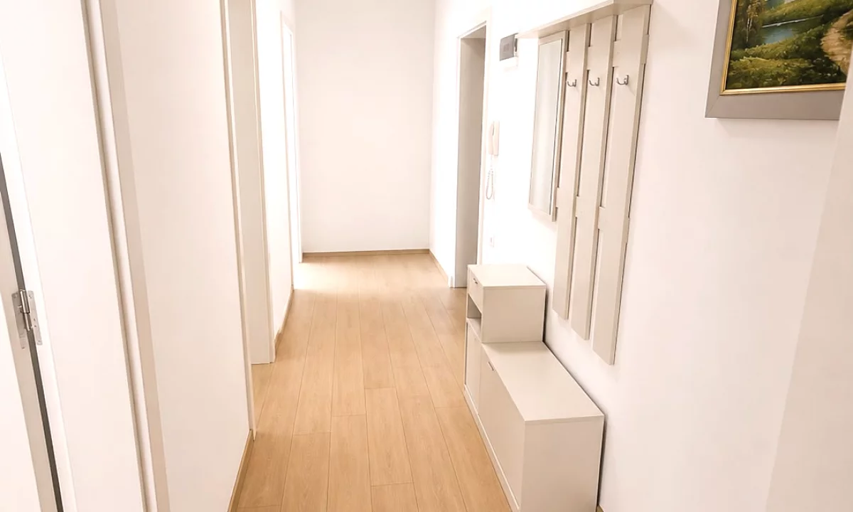 Shtepi me qera Apartament ne Tirane, 2+1, Mobilimi E mobiluar, Pagesa 1,000  Euro.