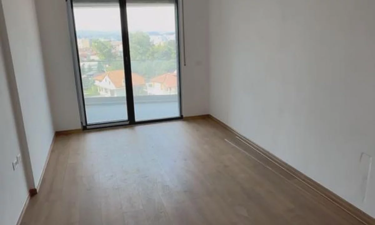 Shtepi me qera Apartament ne Tirane, 1+1, Mobilimi Bosh, pa mobiluar, Pagesa 500  Euro.
