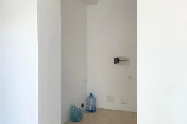 AMBIENT BIZNESI ME QIRA – ALI DEM