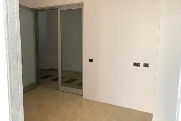 AMBIENT BIZNESI ME QIRA – ALI DEM