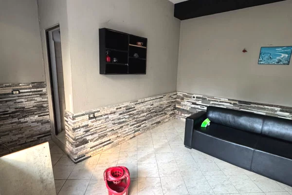 AMBIENT 50m2 ME QIRA – RRUGA E KAVAJES