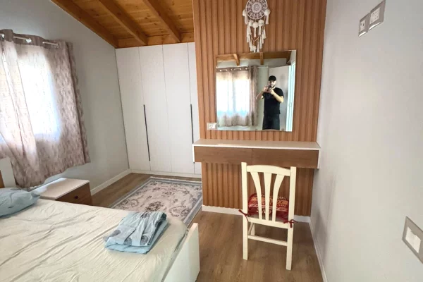 Shtepi me qera Apartament ne Tirane, 1+1, Mobilimi E mobiluar, Pagesa 500  Euro.