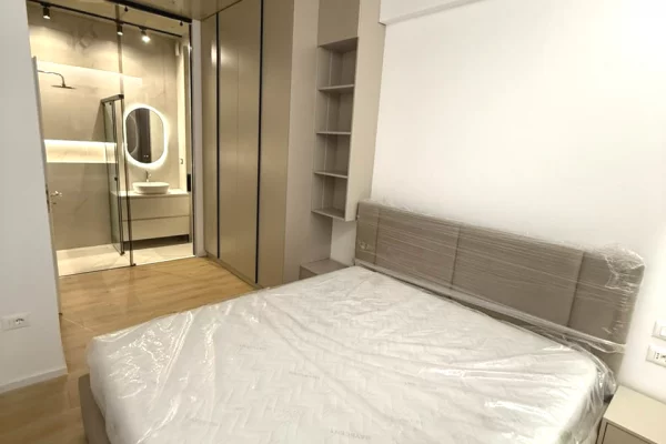 Shtepi me qera Apartament ne Tirane, 2+1, Mobilimi E mobiluar, Pagesa 600  Euro.