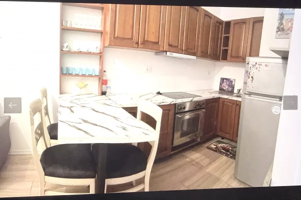 Shtepi me qera Apartament ne Tirane, 1+1, Mobilimi E mobiluar, Pagesa 40,000  Leke.