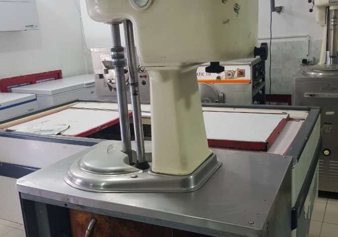 Pajisje biznesi ne shitje ne Durres - 200,000 Leke