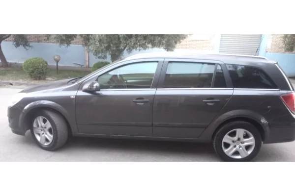 Cars for sale in Tirana, Opel, 2010 Diesel,Kambio Manual Payment 2,700  Leke.