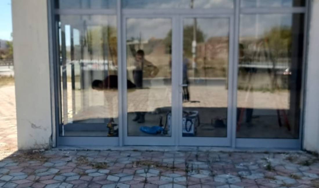 Jepet ambjenti me qera