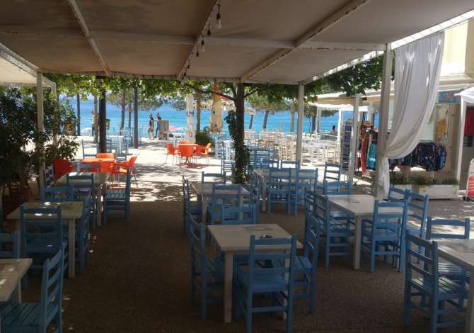 Offerte di lavoro a Himara, Profession Kamarier (meshkuj). Mbeshtjelles/e sufllaqeje, Sanitar/e , , Pagamento Trattabile.