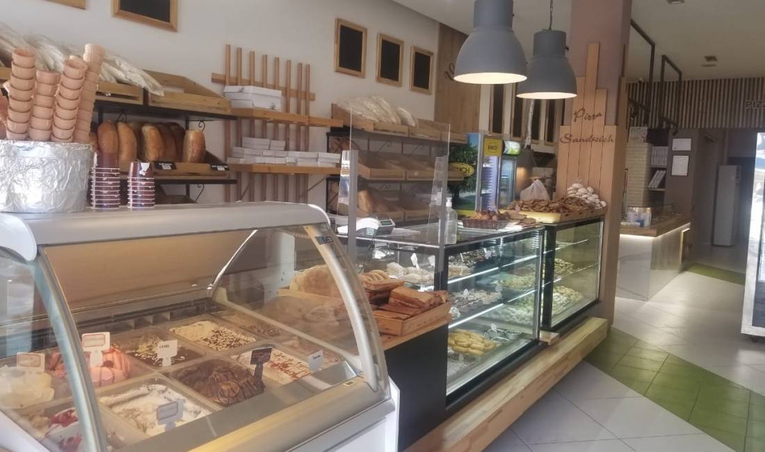 Offerte di lavoro a Durazzo, Profession Ndihmes byrektore , , Pagamento Trattabile.