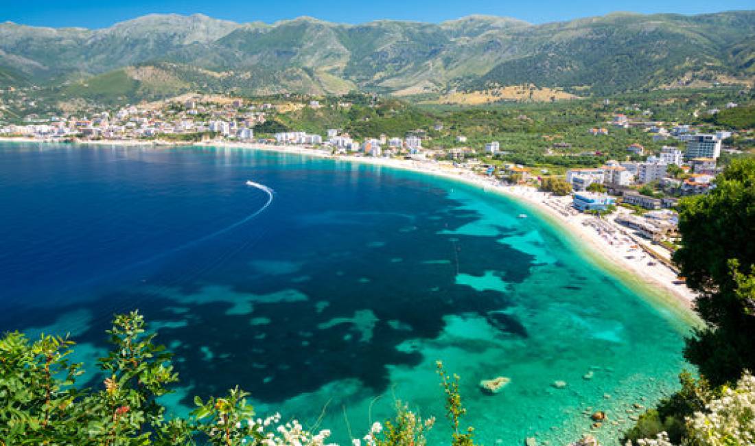 Offerte di lavoro a Himara, Profession Furrxhi, Specialist/e krepash, Dy kamariere (femra), Pjatalares/e , , Pagamento Trattabile.