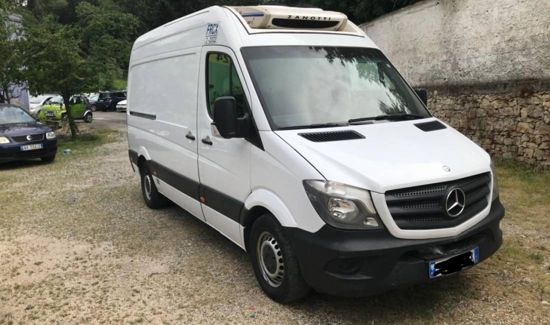 Auto in Vendita a Tirana, Mercedes Sprinter frigoriferik, 2016 Diesel,Kambio Manual Pagamento 22,000  Euro.