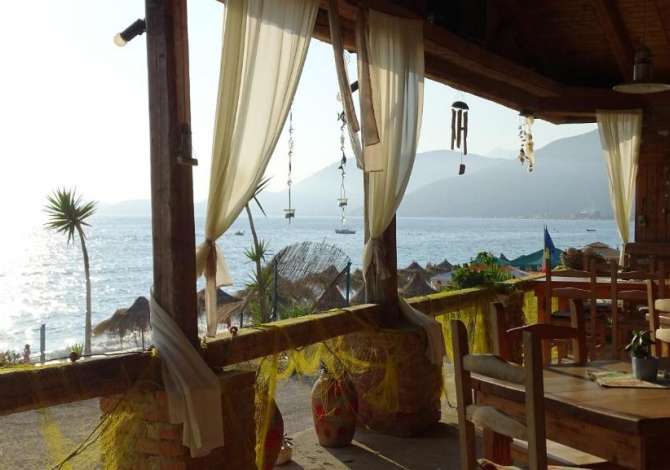 Offerte di lavoro a Himara, Profession Banakier/e, Kamarier/e, Sanitare , , Pagamento Trattabile.