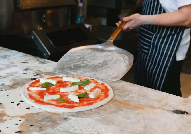 Njoftime Pune per Picajol, Ndihmes/e picajol ne Tirane