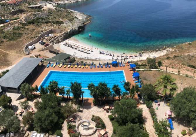 Offerte di lavoro per Kuzhinier/e, Kamarier/e, Barist, Mirembajtes, Sanitare a Santa Quaranta