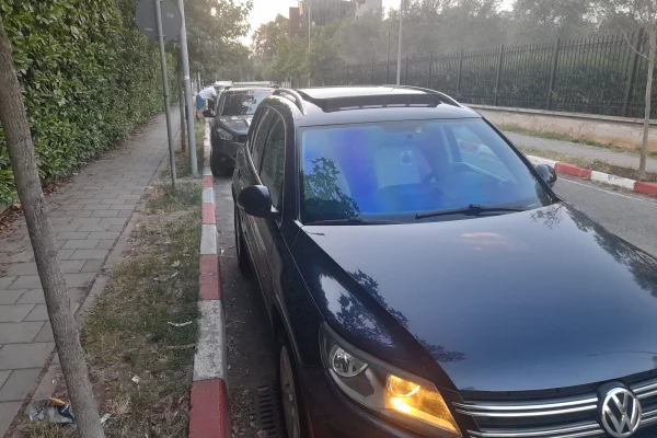 Cars for sale in Tirana, Volkswagen, 2013 Benzine,Kambio Automatik Payment 6,500  Euro.