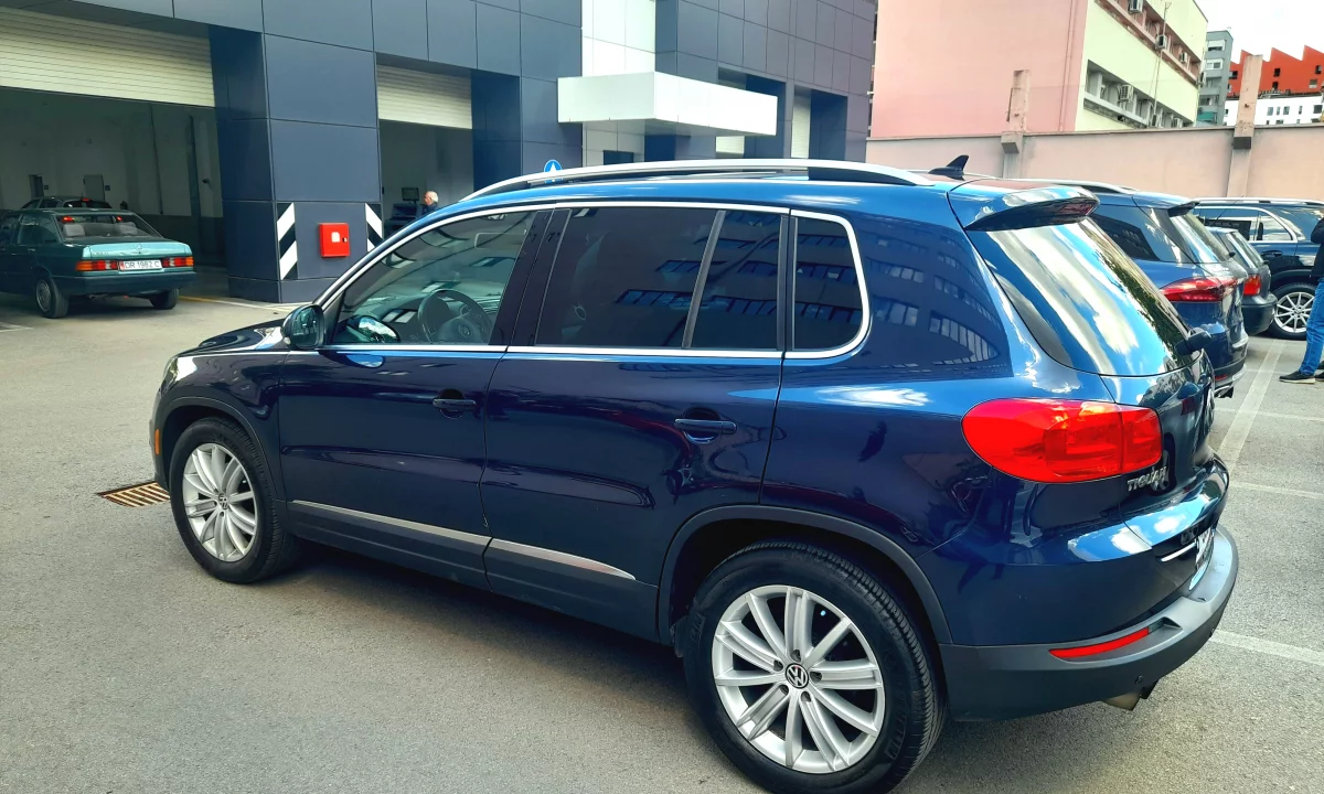 Cars for sale in Tirana, Volkswagen, 2013 Benzine,Kambio Automatik Payment 6,500  Euro.