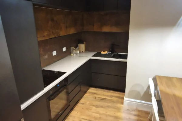 Shtepi me qera Apartament ne Tirane, 2+1, Mobilimi E mobiluar, Pagesa 50,000  Leke.