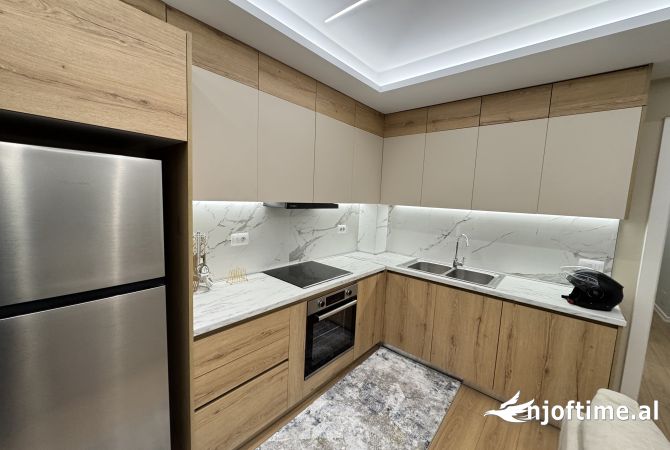Shtepi me qera Apartament ne Tirane, 2+1, Mobilimi E mobiluar, Pagesa 750  Euro.