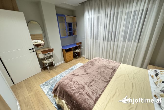 Shtepi me qera Apartament ne Tirane, 2+1, Mobilimi E mobiluar, Pagesa 750  Euro.
