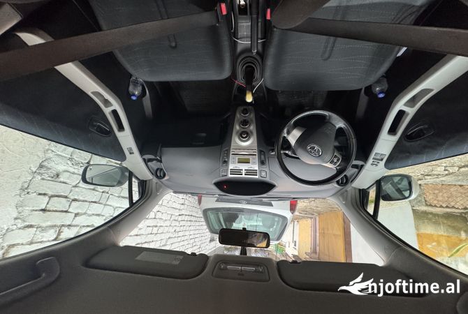 Auto in Vendita a Tirana, Toyota, 2007 Benzine,Kambio Manual Pagamento 4,500  Euro.