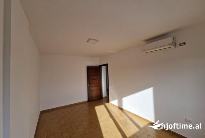 Apartament per zyra 3+1+2  Sheshi willson