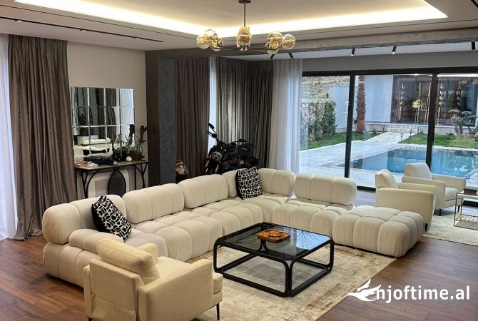 Qera Vile  Secret Garden,Prane Teg