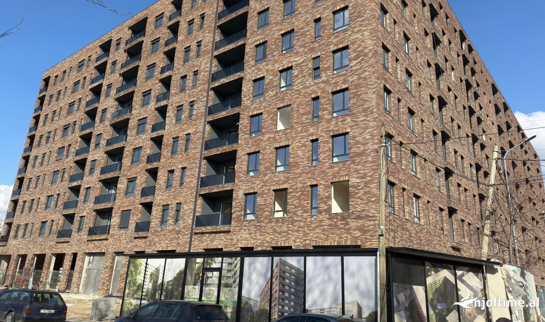 Shtepi ne shitje Apartament ne Tirane, 2+1, Mobilimi Bosh, pa mobiluar, Pagesa 155,000  Euro.