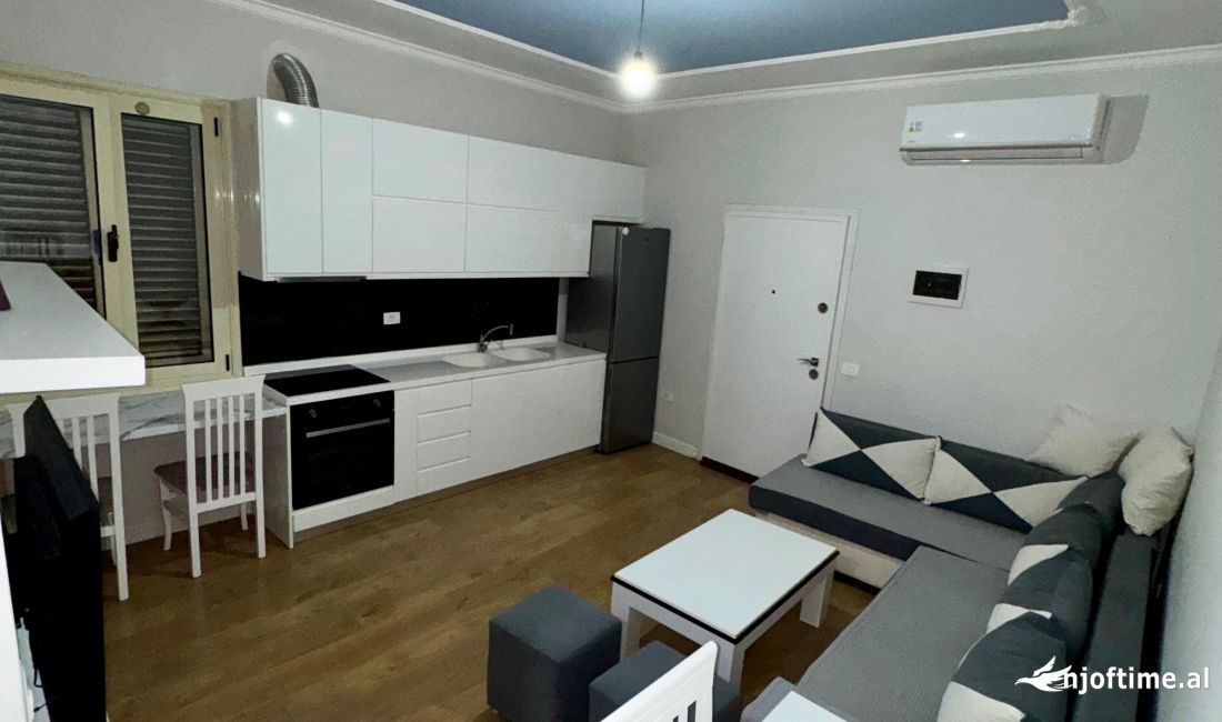 Shtepi me qera Apartament ne Tirane, 1+1, Mobilimi E mobiluar, Pagesa 35,000  Leke.