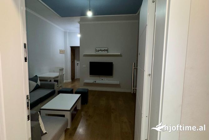 Shtepi me qera Apartament ne Tirane, 1+1, Mobilimi E mobiluar, Pagesa 35,000  Leke.