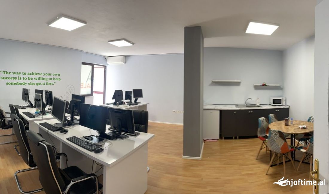 Qera 3+1+2 per Zyra   Bllok 