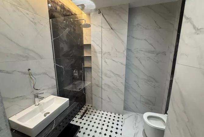 Shtepi me qera Apartament ne Tirane, 2+1, Mobilimi E mobiluar, Pagesa 600  Euro.