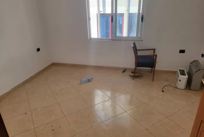 Apartment for rent in Tirana 1+1, Emty
