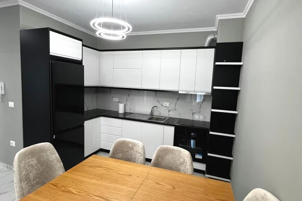 Shtepi me qera Apartament ne Tirane, 1+1, Mobilimi E mobiluar, Pagesa 45,000  Leke.