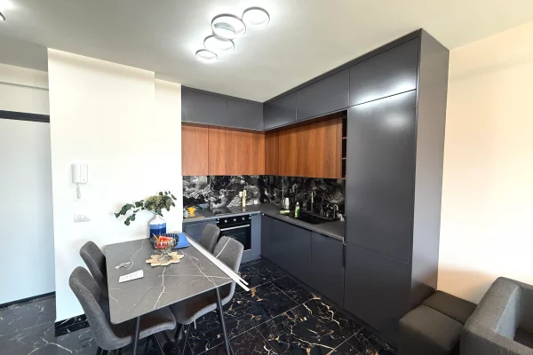 Shtepi me qera Apartament ne Tirane, 1+1, Mobilimi E mobiluar, Pagesa 550  Euro.