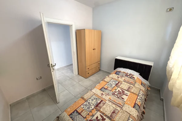 Shtepi me qera Apartament ne Tirane, 3+1, Mobilimi E mobiluar, Pagesa 45,000  Leke.