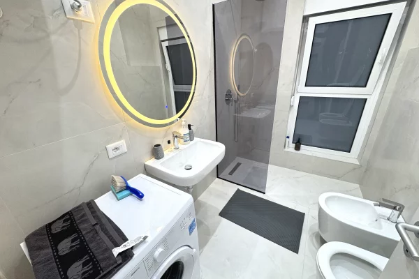 Shtepi me qera Apartament ne Tirane, 2+1, Mobilimi E mobiluar, Pagesa 60,000  Leke.