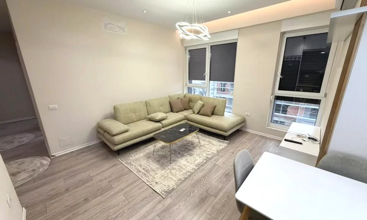 Shtepi me qera Apartament ne Tirane, 2+1, Mobilimi E mobiluar, Pagesa 70,000  Leke.