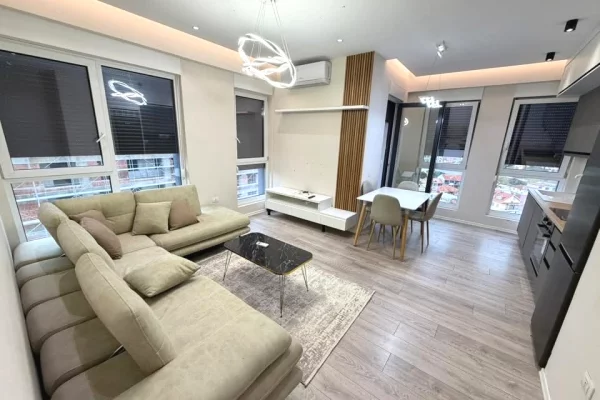 Shtepi me qera Apartament ne Tirane, 2+1, Mobilimi E mobiluar, Pagesa 70,000  Leke.