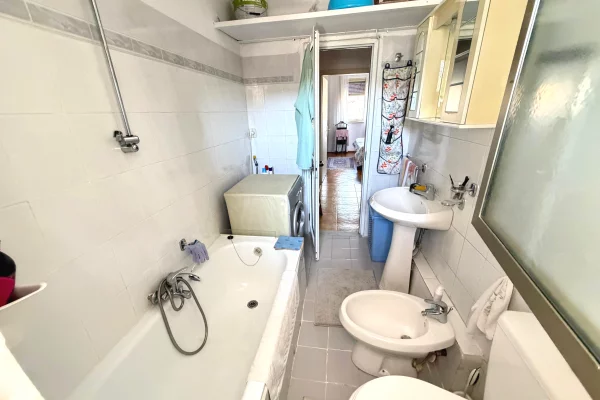 Shtepi me qera Apartament ne Tirane, 1+1, Mobilimi E mobiluar, Pagesa 35,000  Leke.